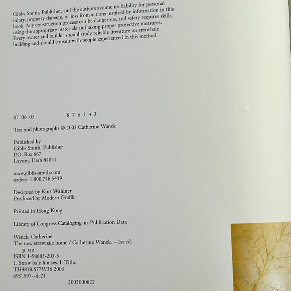 The New Strawbale Home by Wanek, Catherine Hardcover, Excellent Condition - Picture 5 of 14